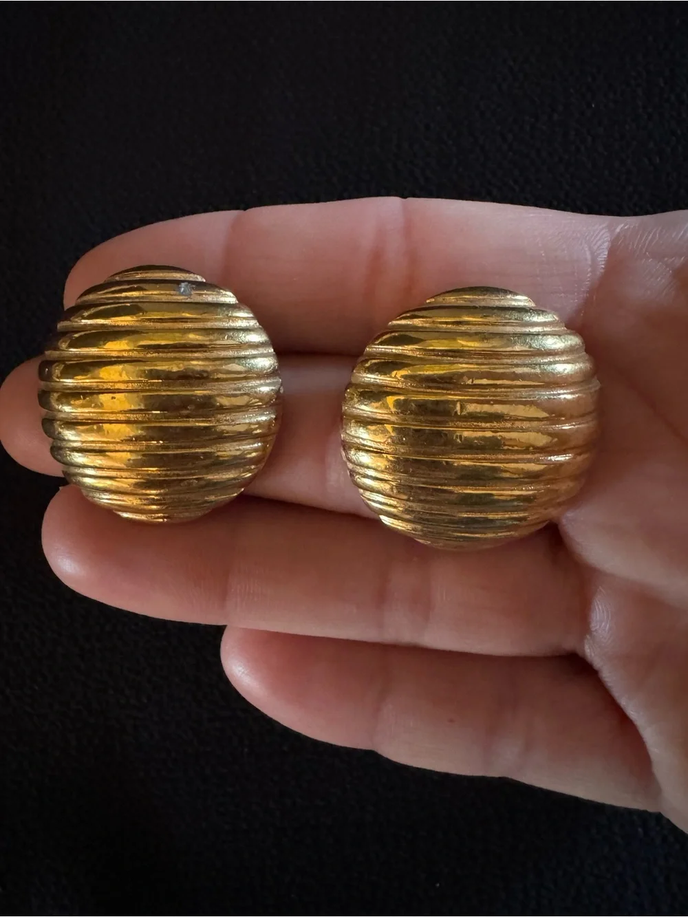Vintage Gold Tone Ribbed Domed Circle Statement Earrings - 1.25”